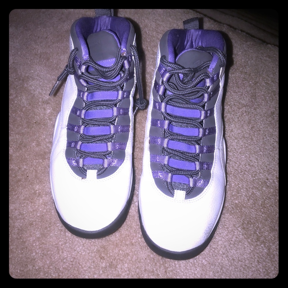 Jordan Retro Violet 10’s